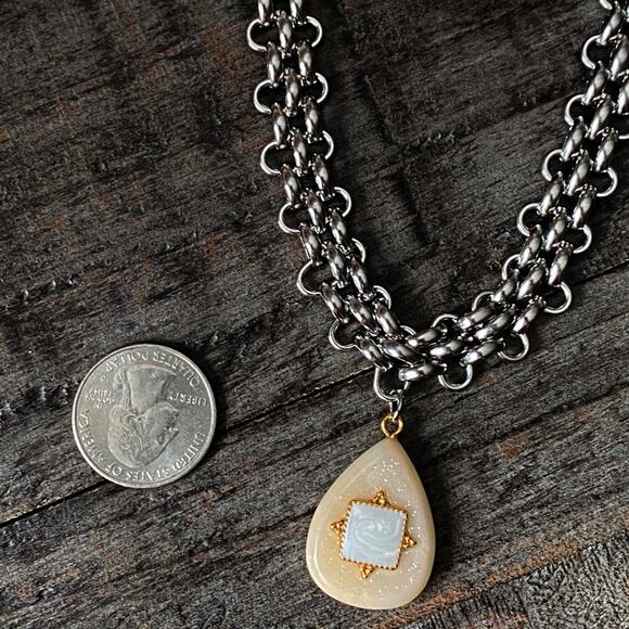 NEW Chunky Gold Green Pendant Necklace - Picture 11 of 12